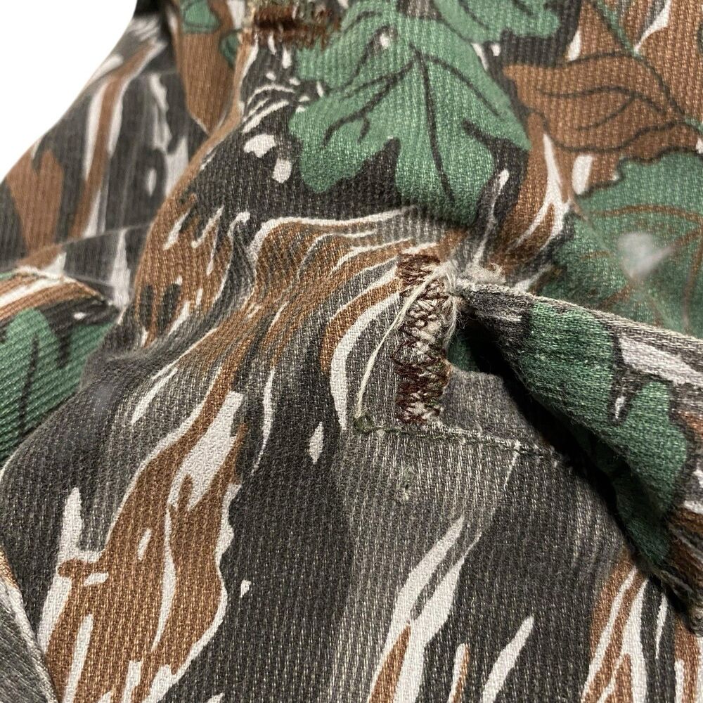 Vintage Men’s Camouflage Leaf Camo Jeans Pants Corduroy Style Cargo USA 38x32 - Picture 5 of 11